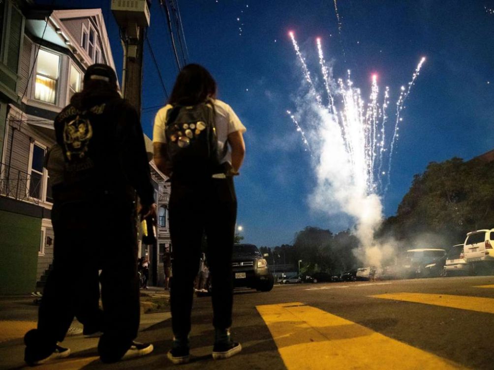 HMN - ‘It’s burning down the city’: Fires linked to fireworks erupt across SF, Bay Area Saturday night