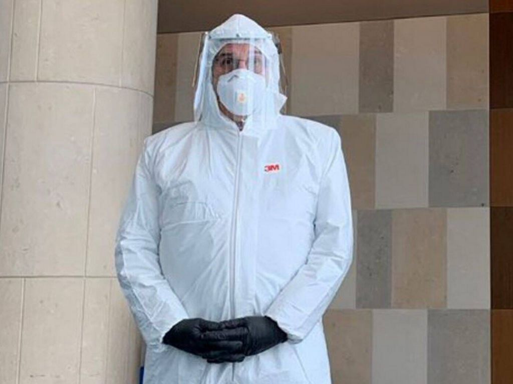 HMN - Florida lawyer wears hazmat suit to court amid coronavirus spike