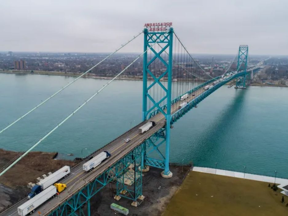 HMN - Letter: Transporting hazardous materials on Ambassador Bridge threatens Detroiters