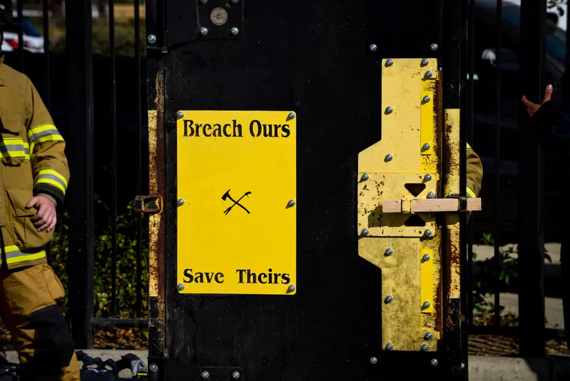 It wasn't a gas leak. That funky smell was coming from two Visalia